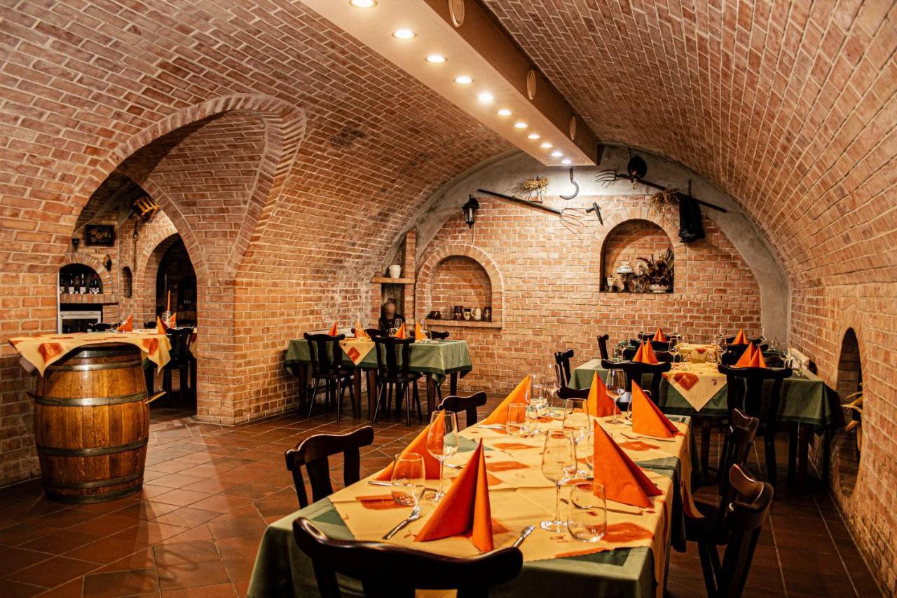 Penzion U Kraliku Kurdejov Exterior photo