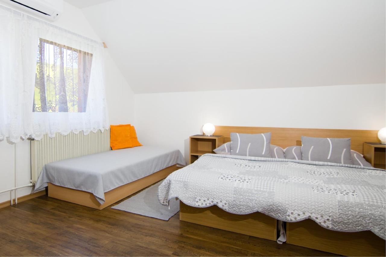 Penzion U Kraliku Kurdejov Exterior photo
