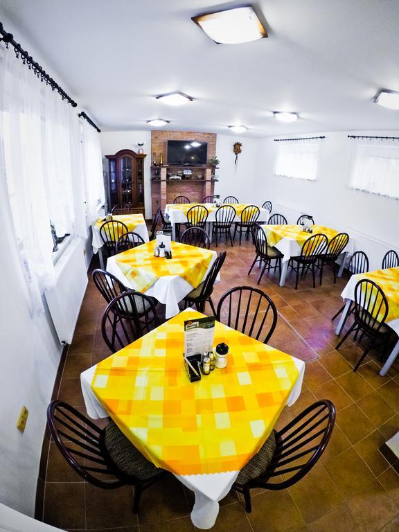 Penzion U Kraliku Kurdejov Exterior photo