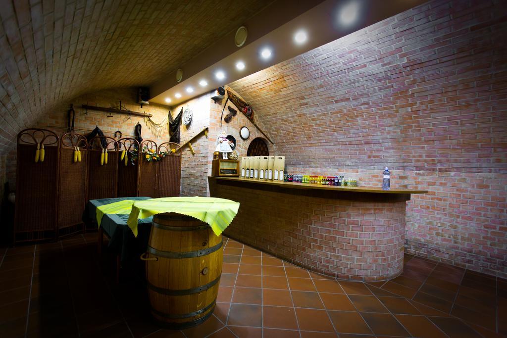 Penzion U Kraliku Kurdejov Exterior photo